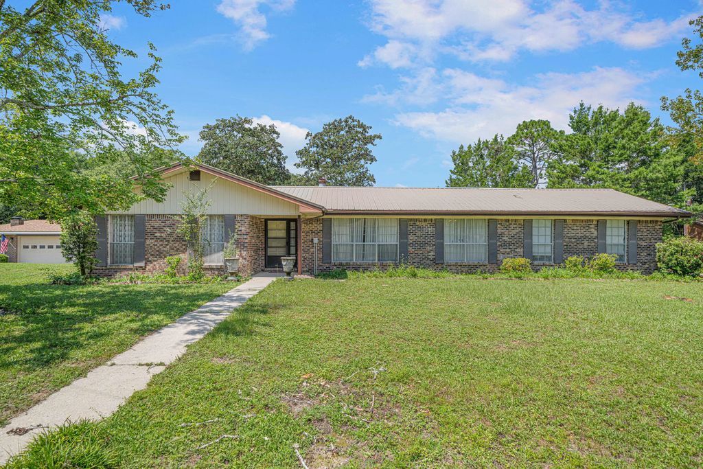 101 White Circle, Niceville