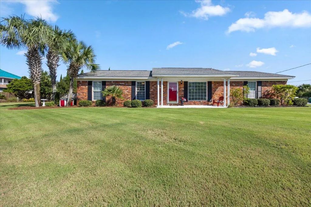 547 Dorado Avenue, Fort Walton Beach
