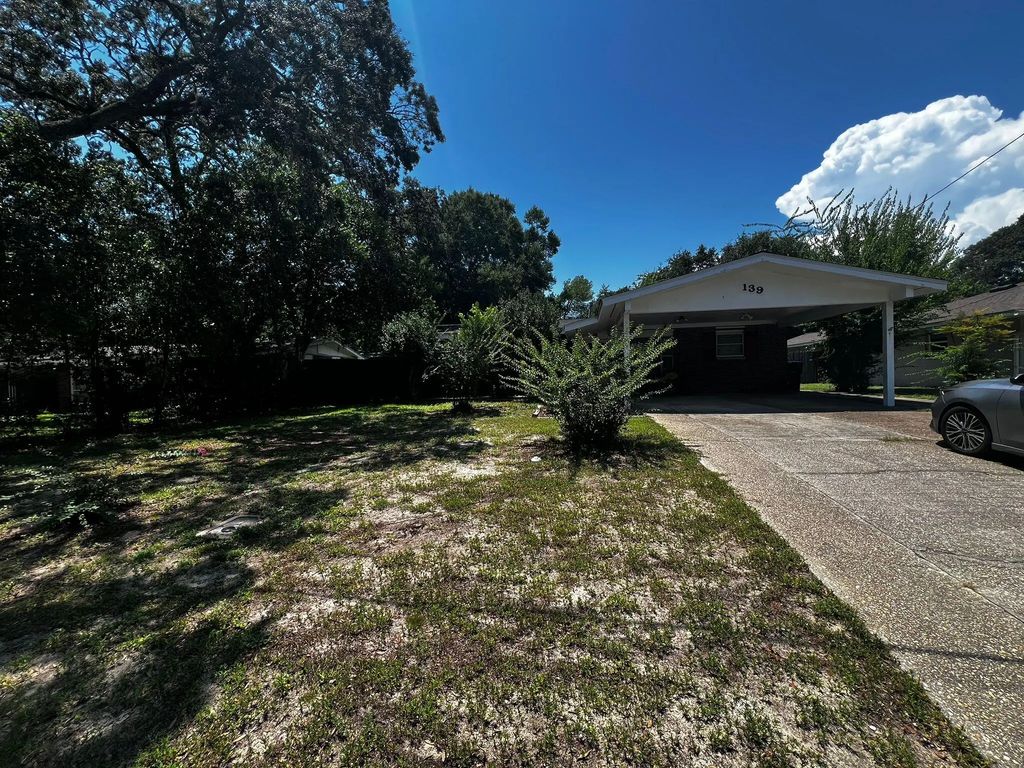 139 Nw Robinwood Drive, Fort Walton Beach