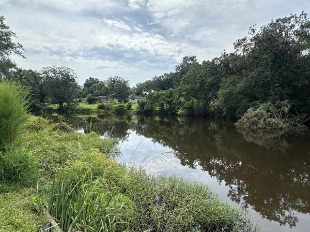 Photo of Listing #983834