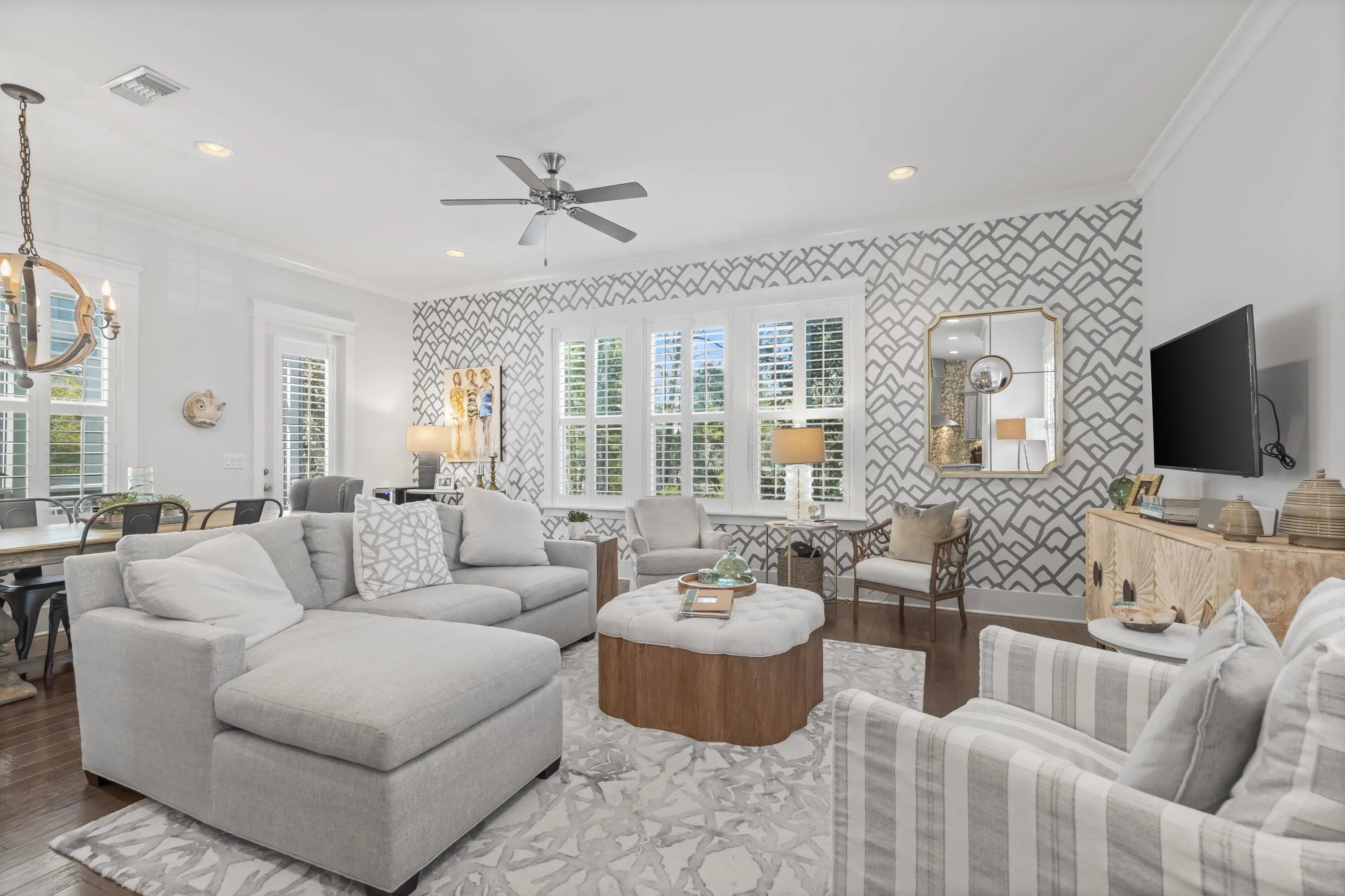 Photo of Listing #984120