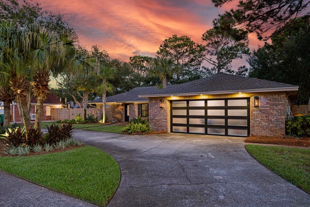 12 E Country Club Drive, Destin