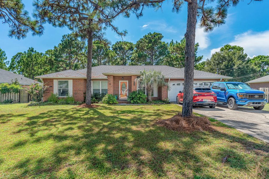 1963 Resort Street, Navarre