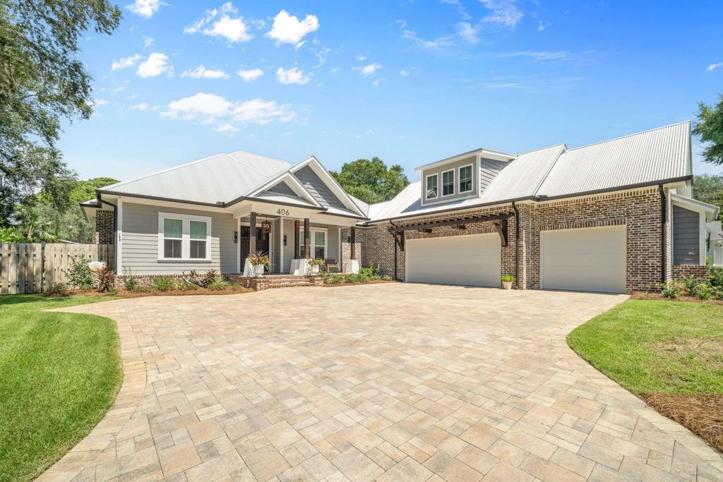 406 Bay Oaks Court, Destin