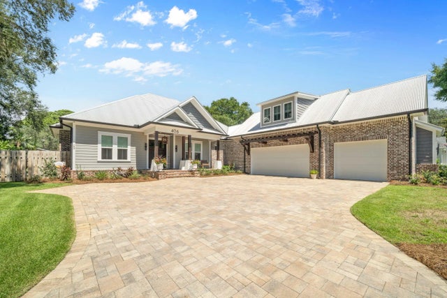 406 Bay Oaks Court, Destin