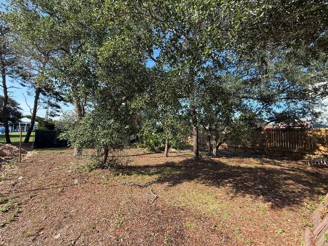 Photo of Listing #983347