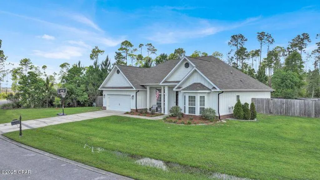 1104 Zephyr Way, Panama City