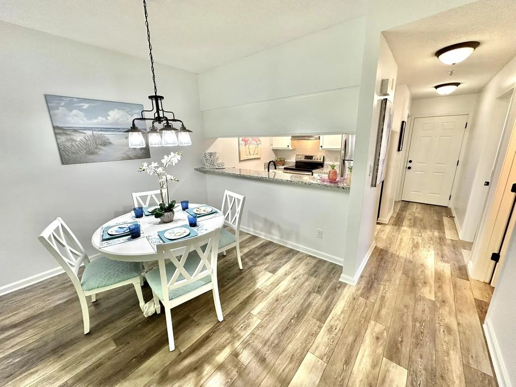 8 of 58 - 200 Sandestin Lane Apt 709, Miramar Beach, FL