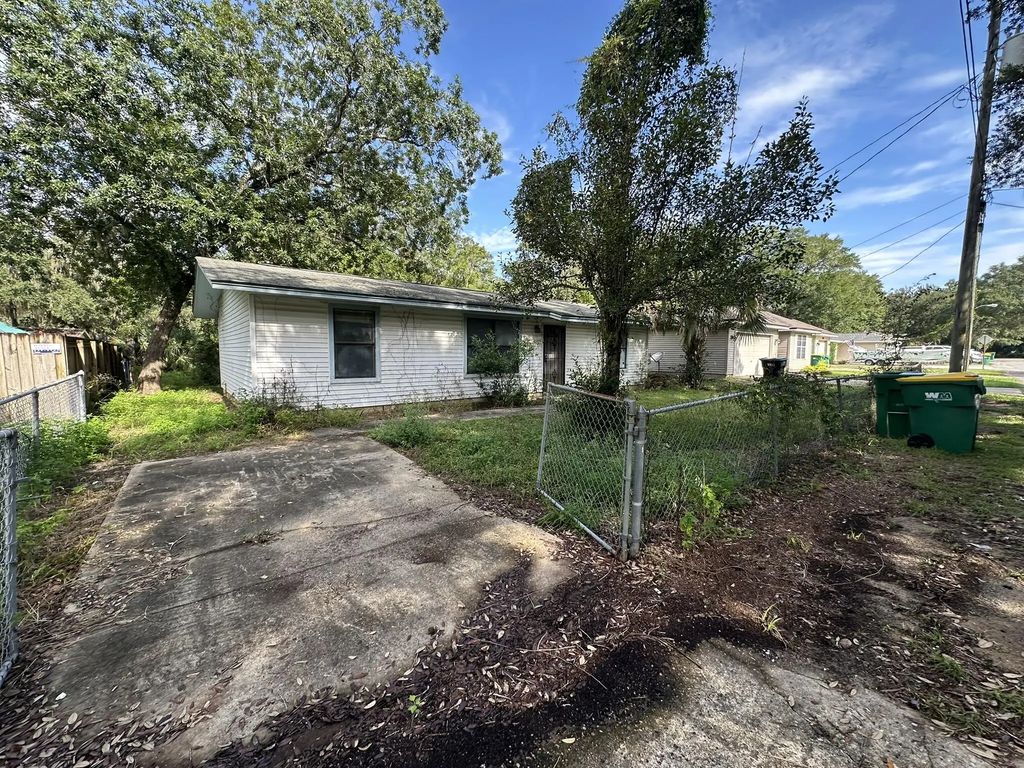 1117 Cedar Avenue, Niceville