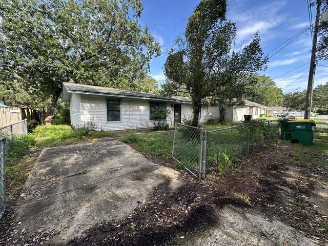 Photo of Listing #983877