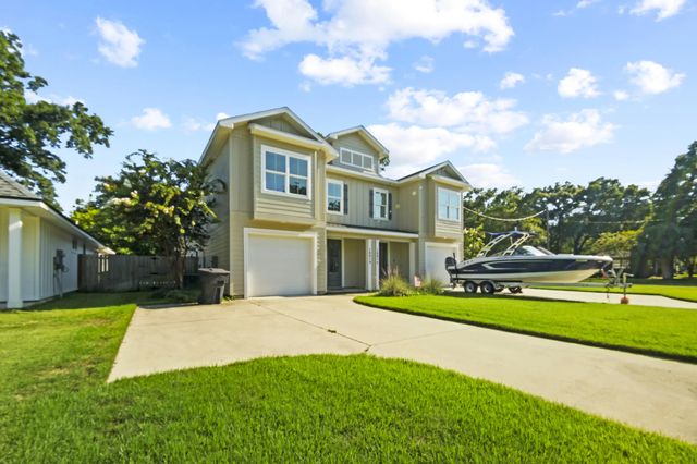 Photo of Listing #983751