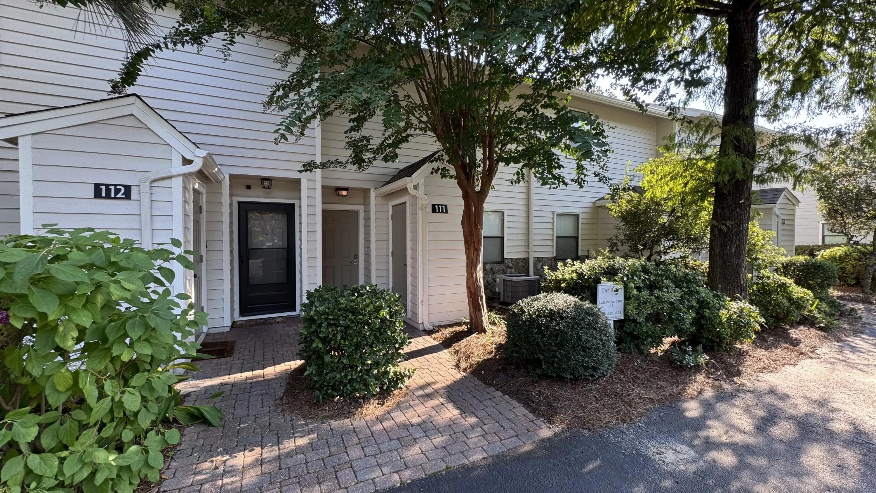 Photo of Listing #984068