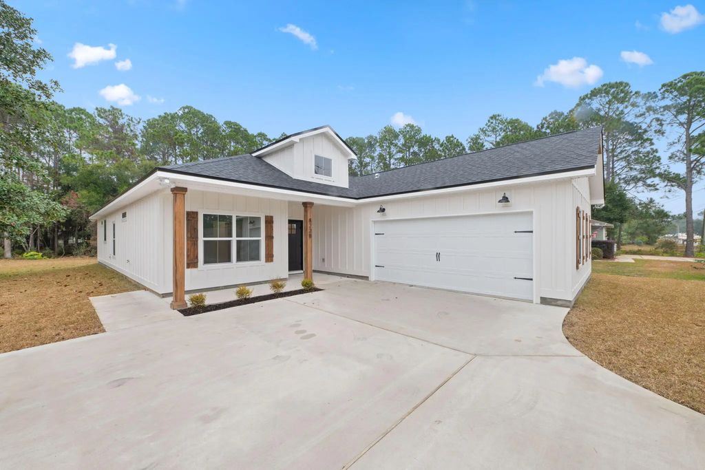 2406 Frontera St Street, Navarre