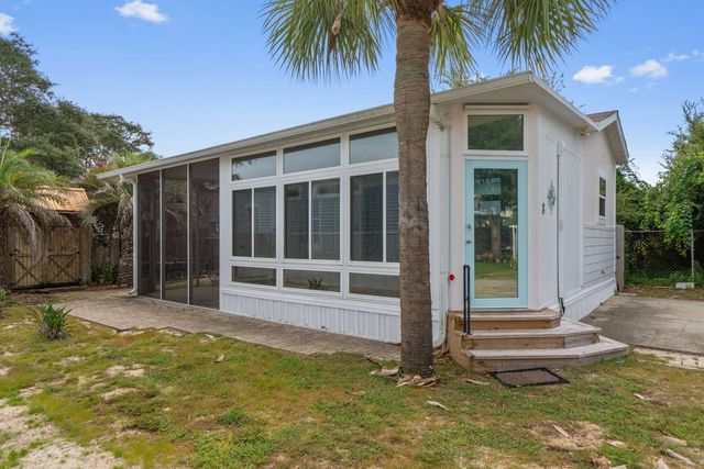 Photo of Listing #984267