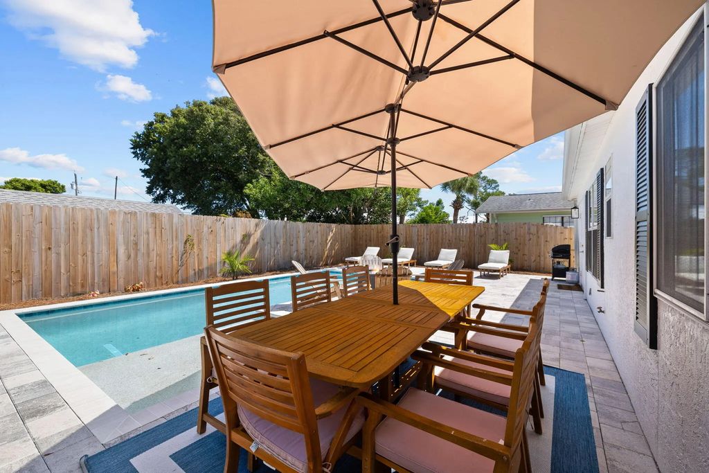 21516 Dolphin Avenue, Panama City Beach