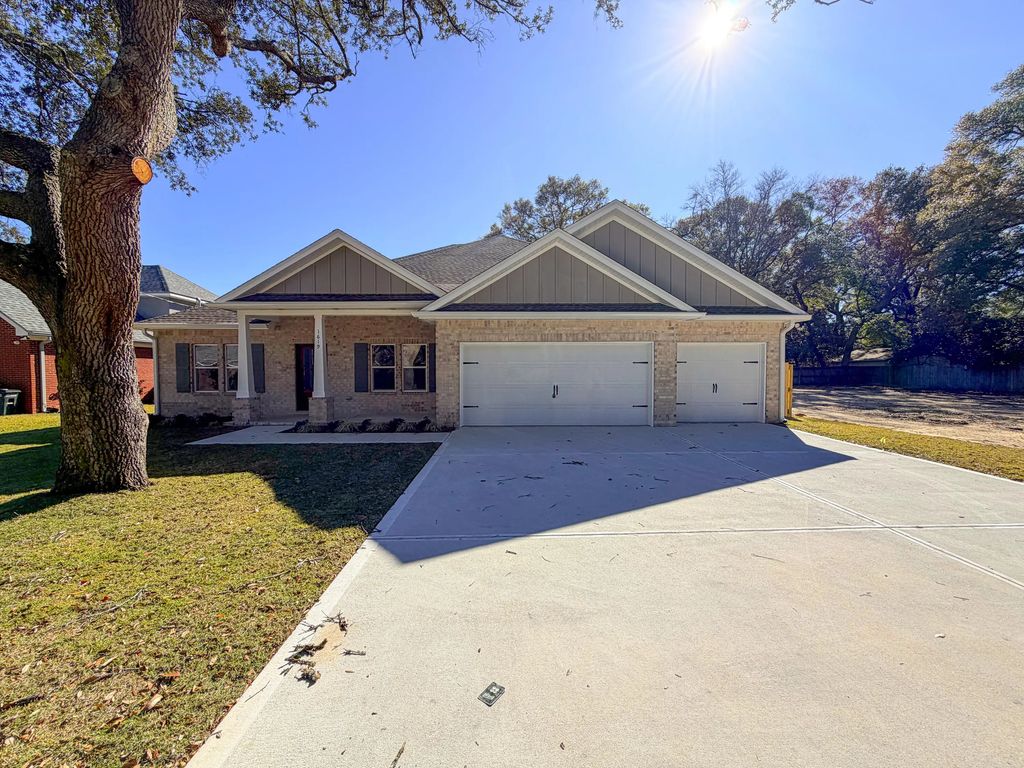 1619 Moore Street, Niceville