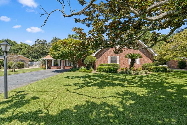 Photo of Listing #984832