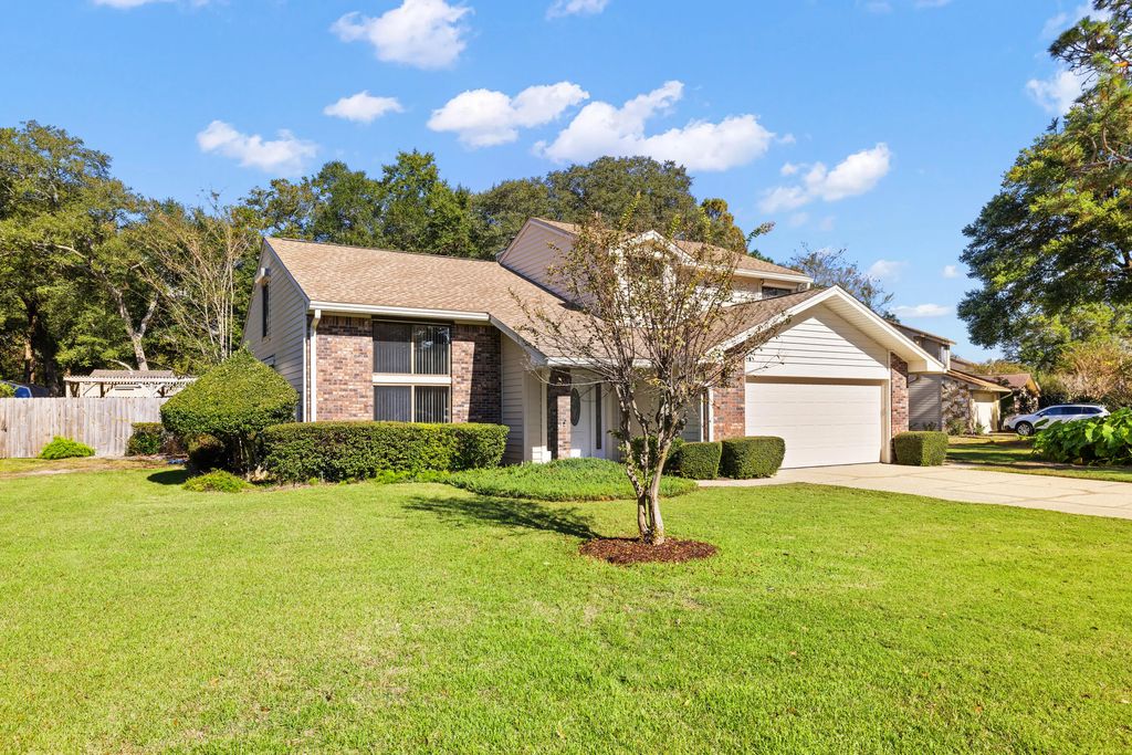 103 Rockywood Way, Niceville