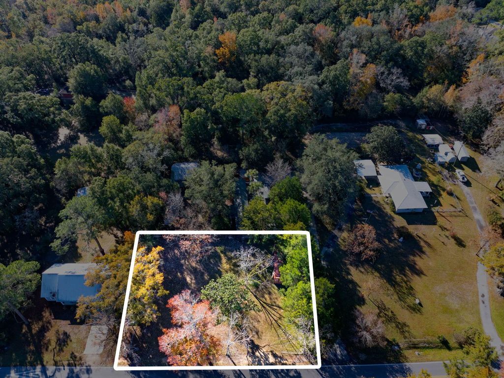 9 of 21 - 287 S Jackson Street, Freeport, FL