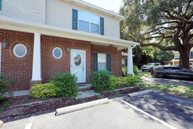 Photo of Listing #984822