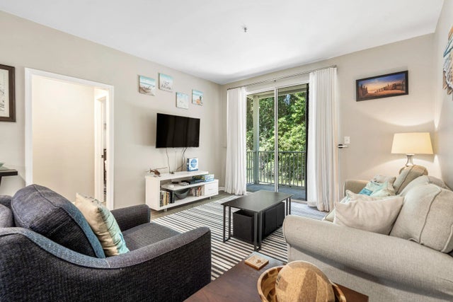 Photo of Listing #988216