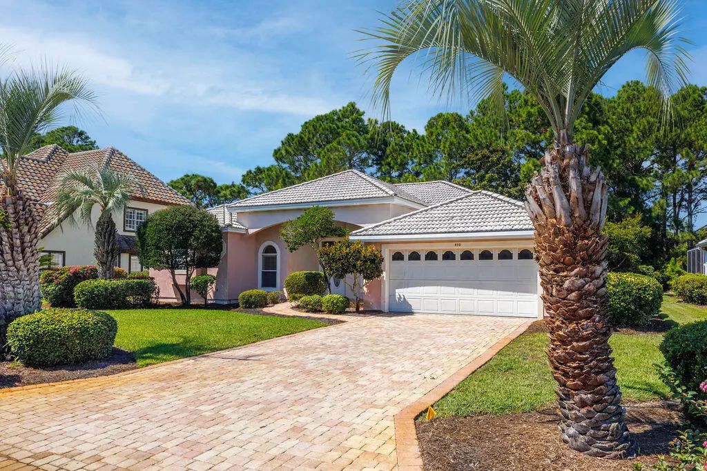 895 Emerald Bay Drive, Destin