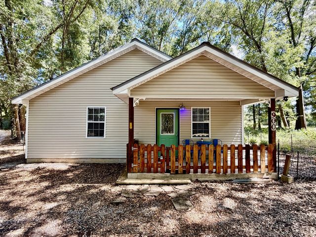 Photo of Listing #985180