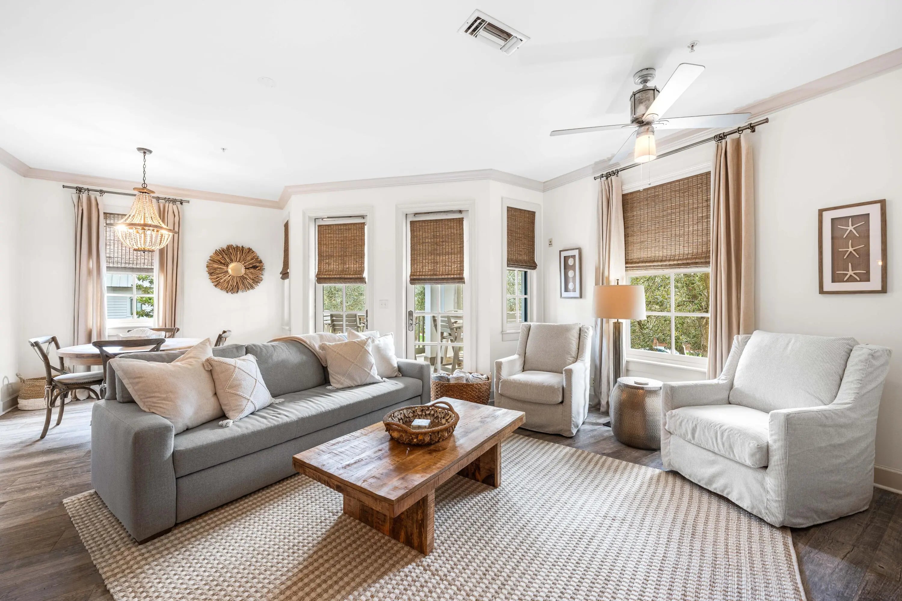 Photo of Listing #985331