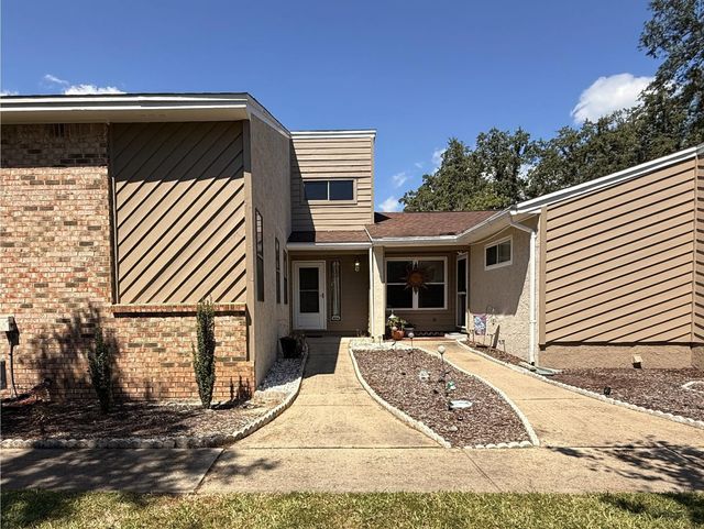 Photo of Listing #985322