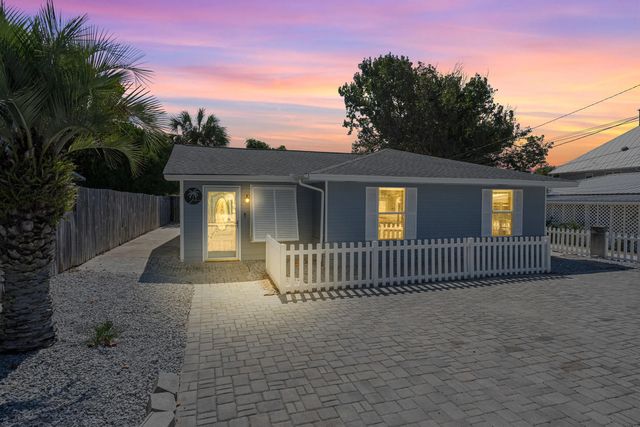 Photo of Listing #985384