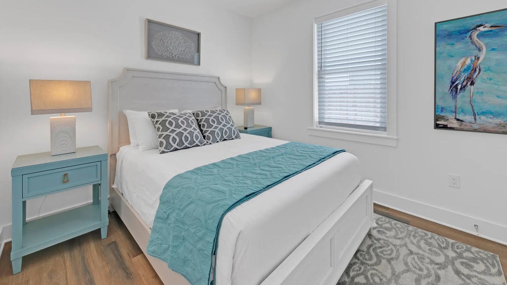 8 of 27 - 18 Blue Surf Lane, Miramar Beach, FL