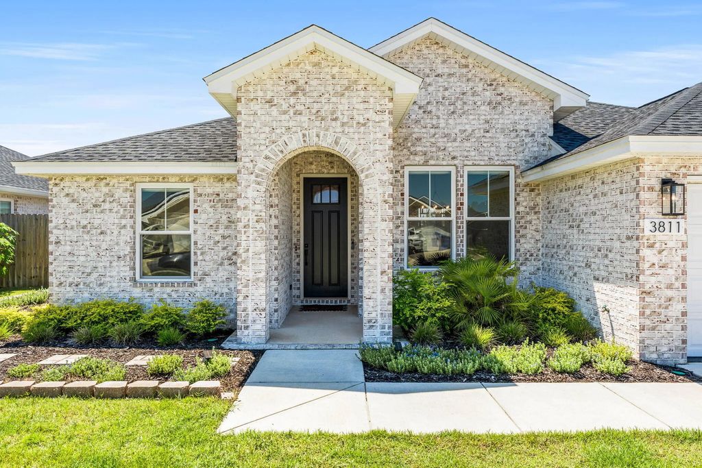 3811 Redbud Way, Panama City