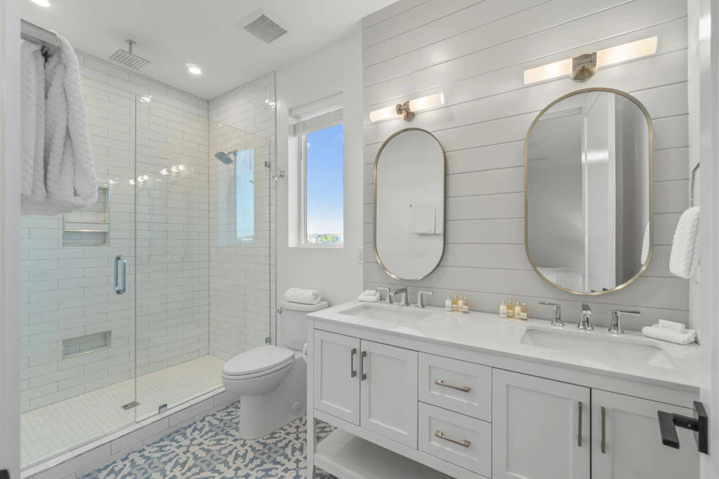 70 of 93 - 12 N Payne Street, Miramar Beach, FL