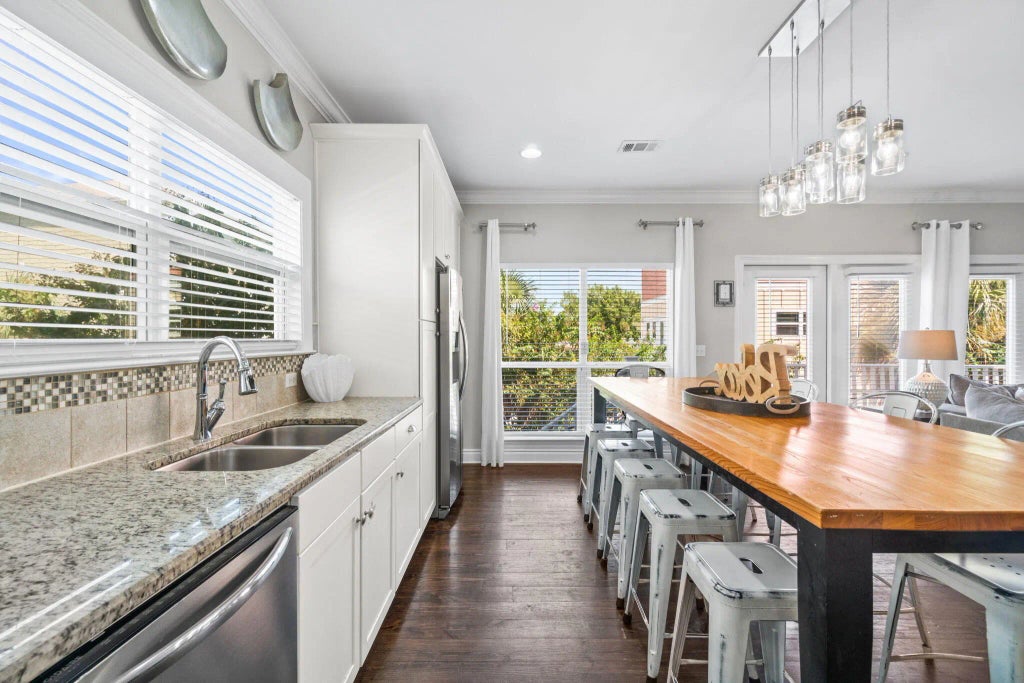 11 of 79 - 29 S Payne Street, Miramar Beach, FL