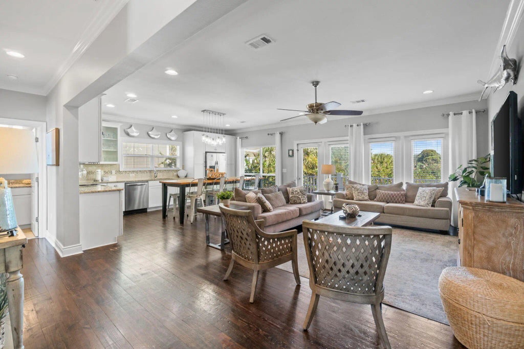 3 of 79 - 29 S Payne Street, Miramar Beach, FL