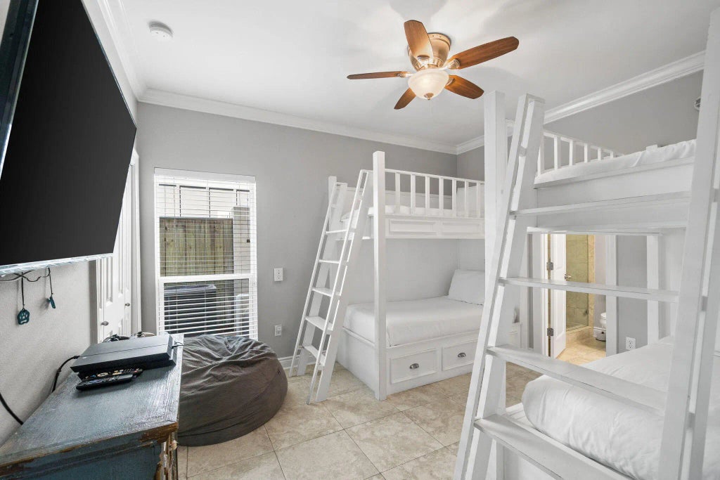 32 of 79 - 29 S Payne Street, Miramar Beach, FL