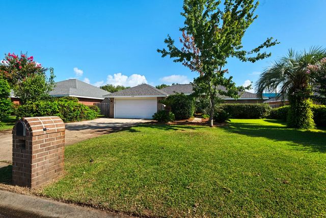 Photo of Listing #985540