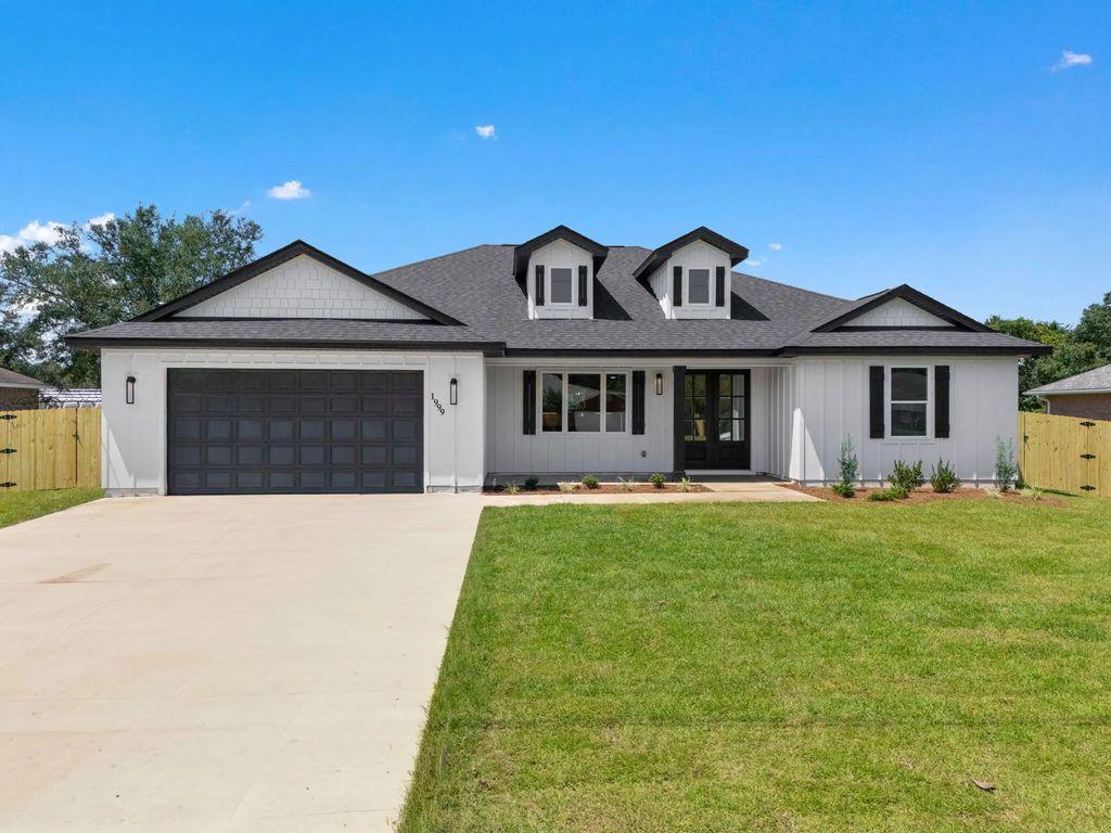 2366 Crescent Road, Navarre