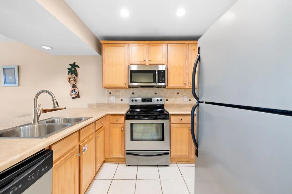 10 of 34 - 520 N Richard Jackson Boulevard Unit 1410, Panama City Beach, FL