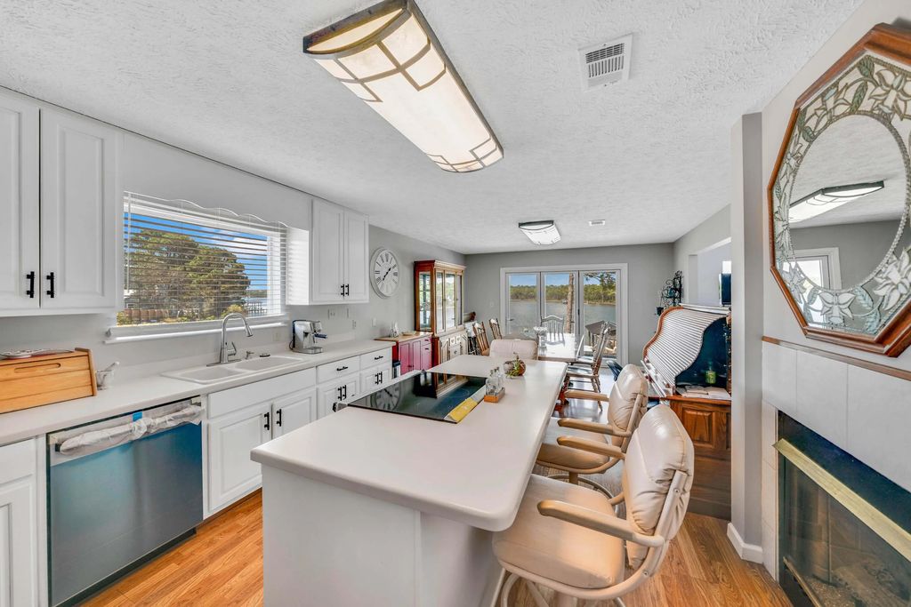 23 of 42 - 21926 Lakeview Drive, Panama City Beach, FL