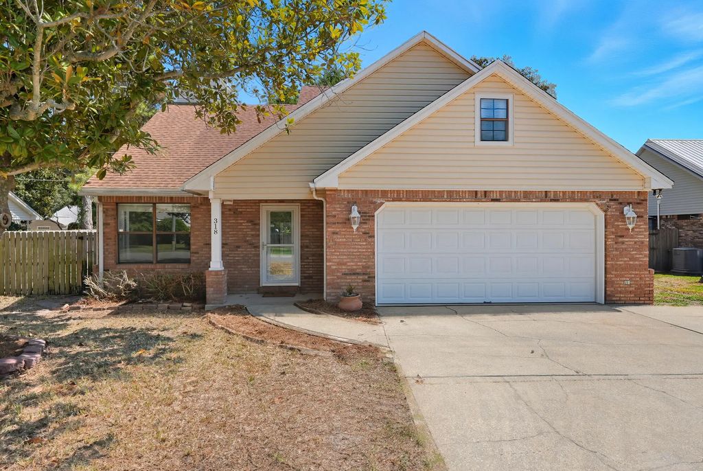 318 Sailfish Circle, Destin