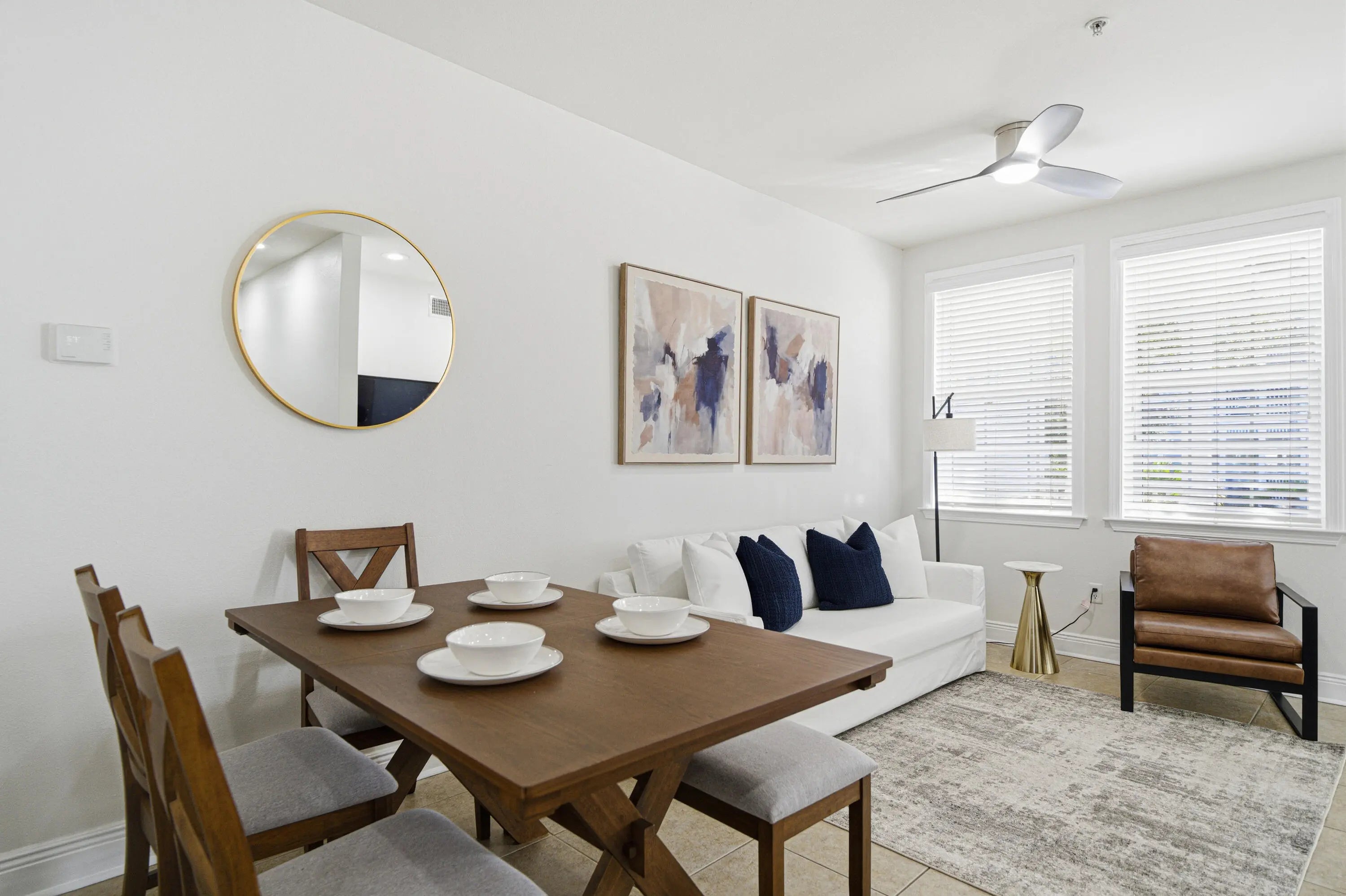 Photo of Listing #986149