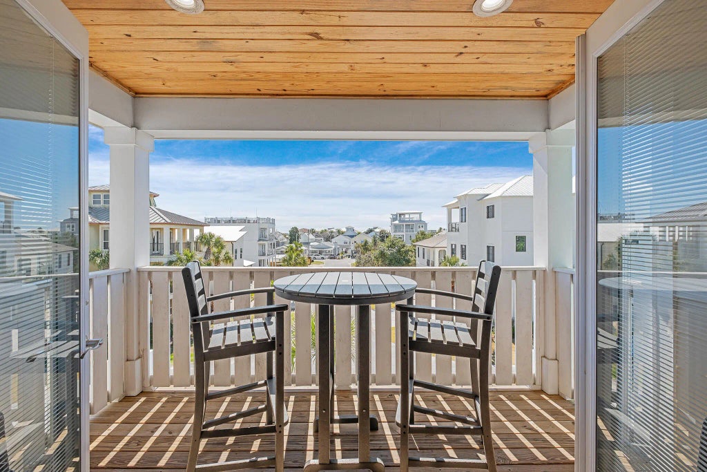 40 of 83 - 48 W Palm Beach Street, Miramar Beach, FL