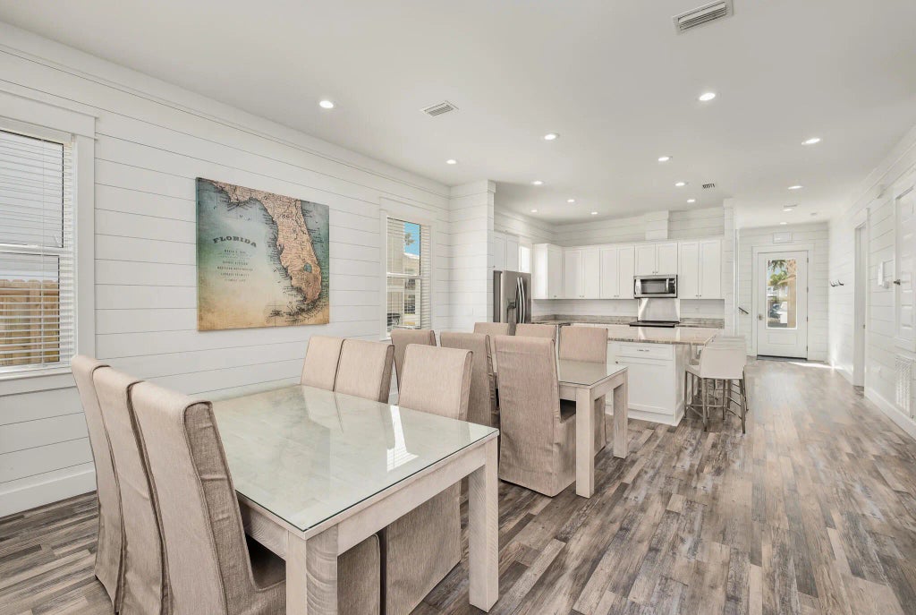 10 of 82 - 36 W Palm Beach Street, Miramar Beach, FL