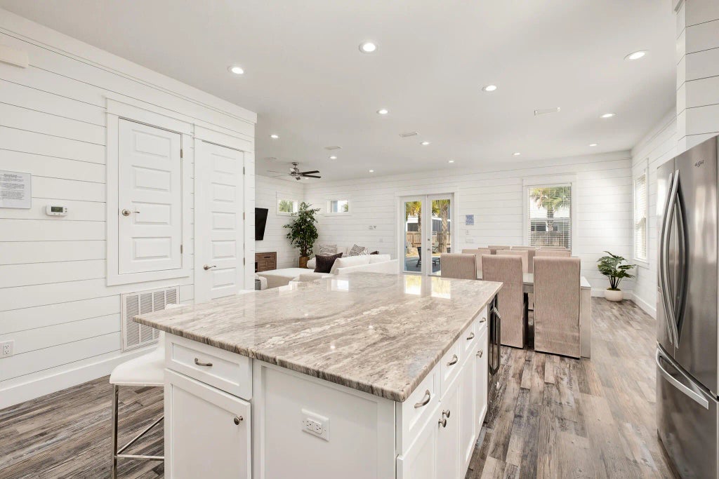 4 of 82 - 36 W Palm Beach Street, Miramar Beach, FL