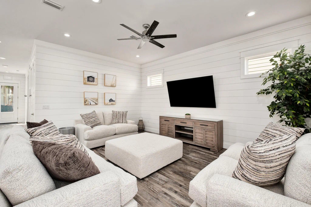 8 of 82 - 36 W Palm Beach Street, Miramar Beach, FL