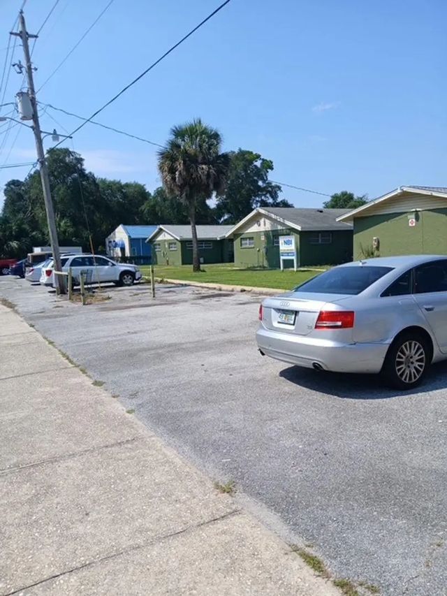 Photo of Listing #986016