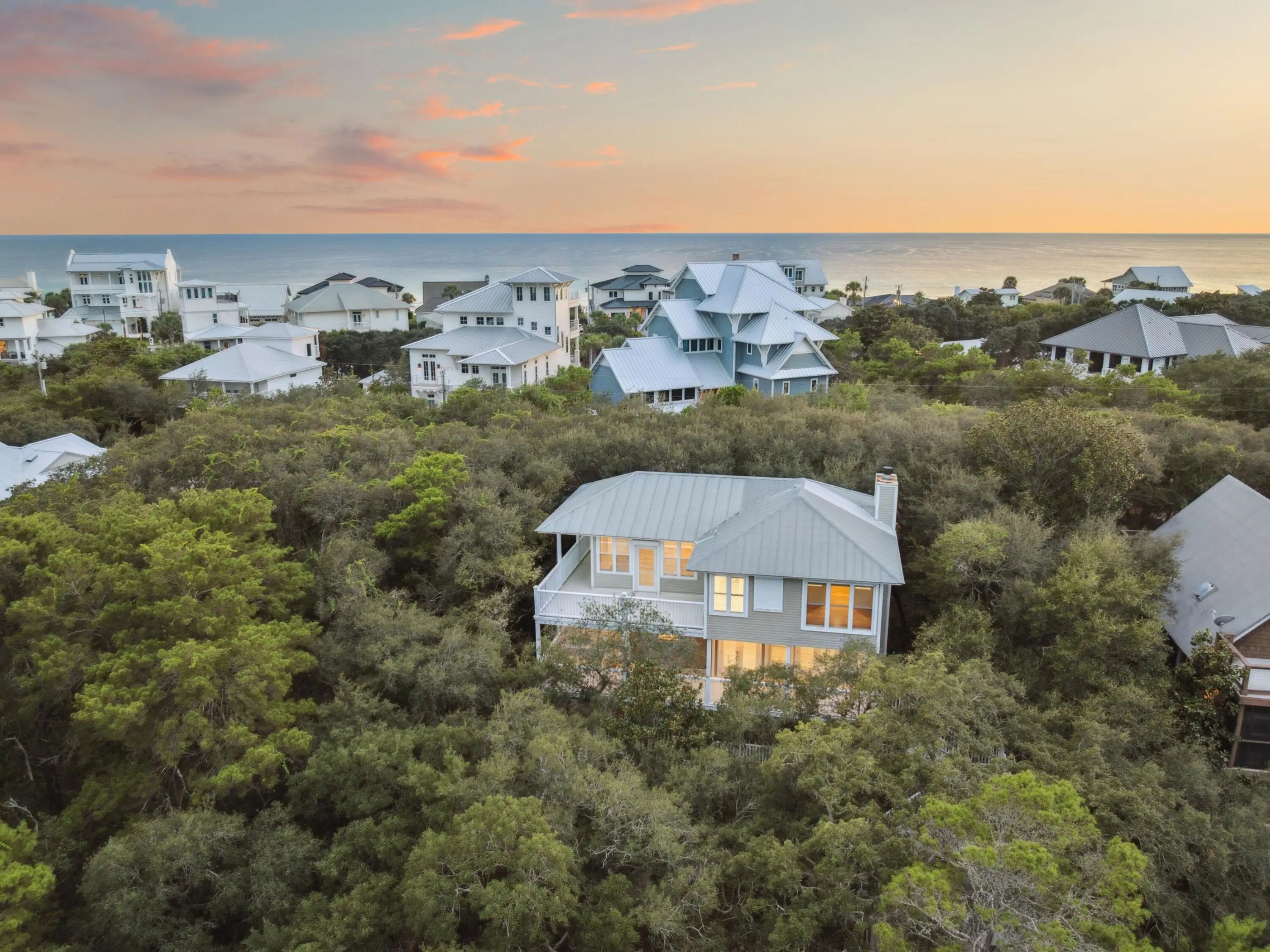 Photo of Listing #987143