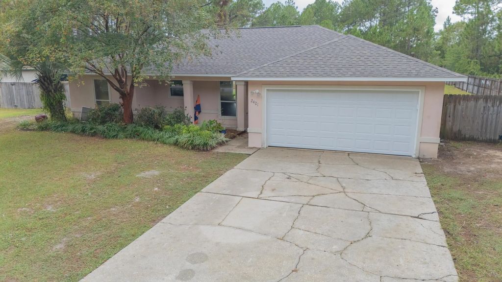 2421 Hemlock Drive, Navarre