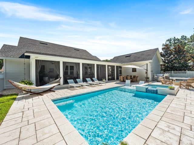 493 Medley Street, Watersound